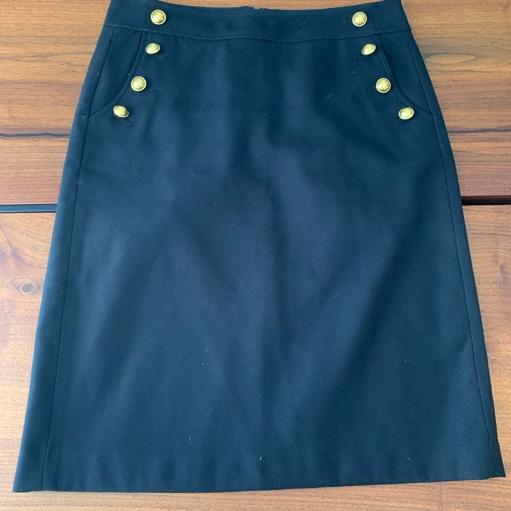 Ann Taylor Loft Black Skirt. Size 8